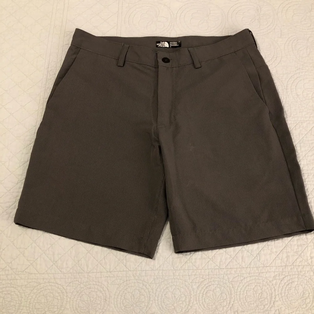 North Face Rockaway nylon shorts. Size 34.